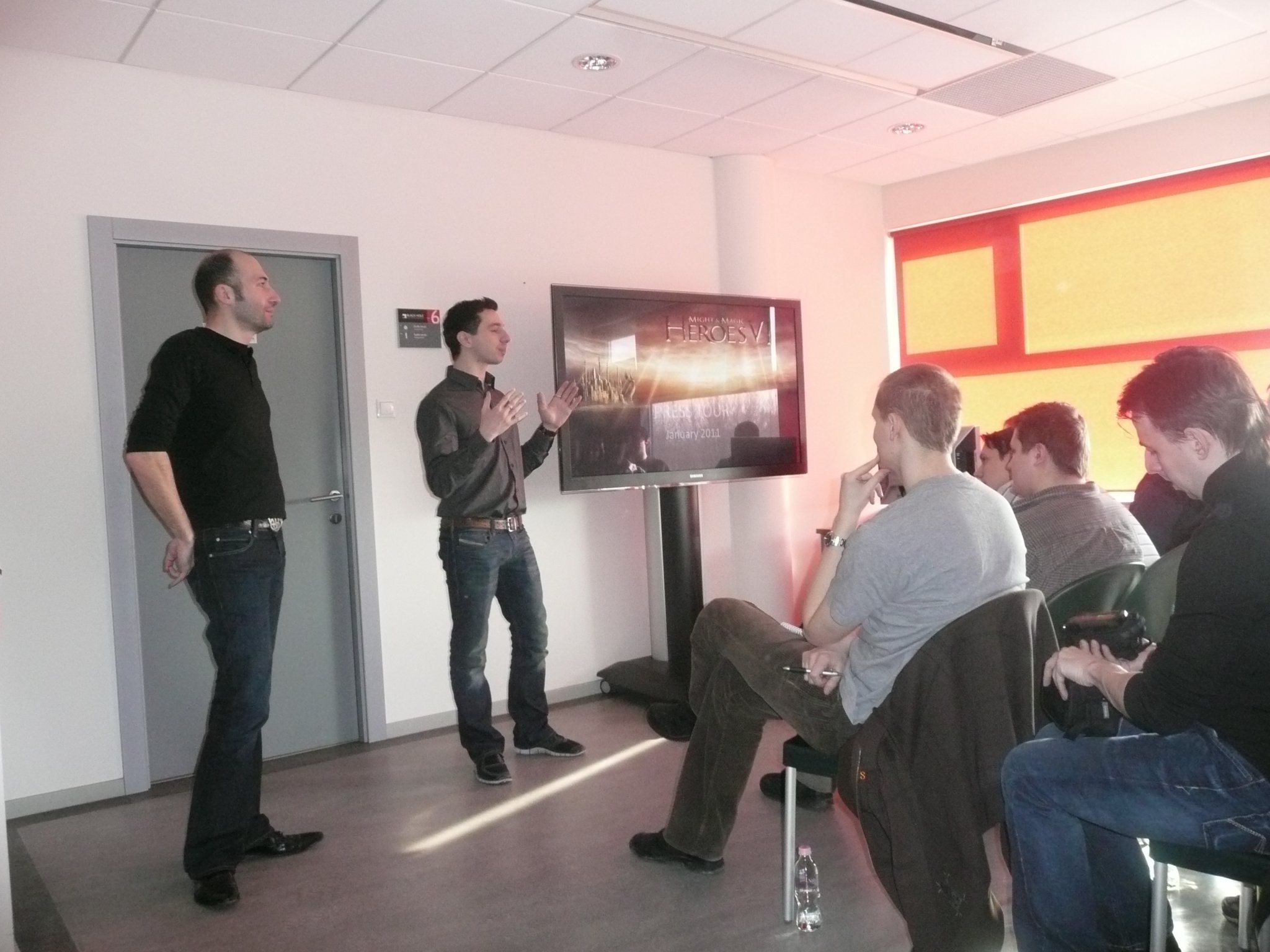 Меч и Магия: Герои 6 - Might and Magic: Heroes VI  Утренняя презентация в студии Blackhole началась именно так.