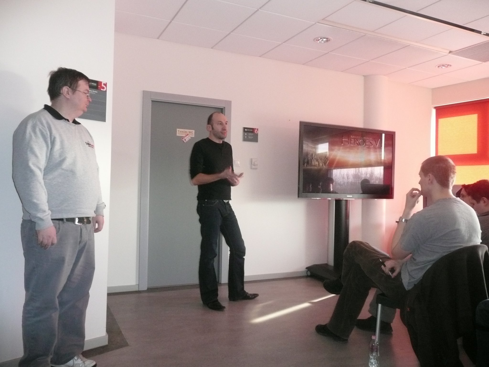 Меч и Магия: Герои 6 - Might and Magic: Heroes VI  Erwan рассказывает о Героях 6 на презентации игры для фанатов.