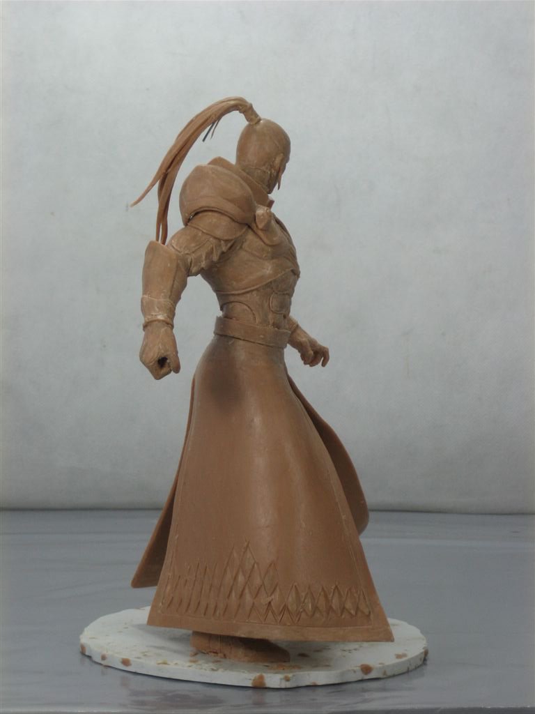 Фигура Ангела Михаила из Героев 6 (фигура в полный рост).