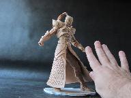 Фигура Ангела Михаила из Героев 6. На этом фото можно оценить размеры статуэтки.